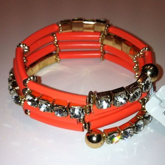 NWT! Crystal Wrap Bracelet!  - Picture 1 of 3
